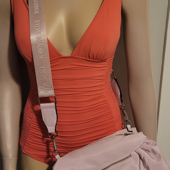 Cute soft & puffy Steve Madden purse! Millennial pink! Very Barbiecore! - Picture 10 of 12